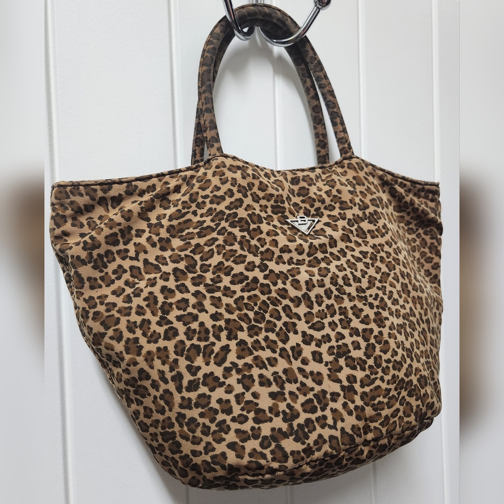 Bottega Veneta Leopard Print Mini Slouch Tote EUC 🥰🥰 - Picture 2 of 14